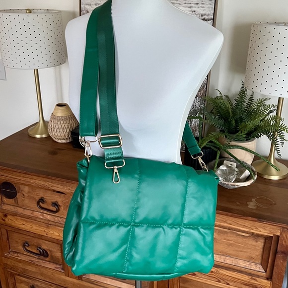 Anthropologie Kelly Green Faux Leather Quilted Pillow Purse Crossbody - Picture 12 of 16